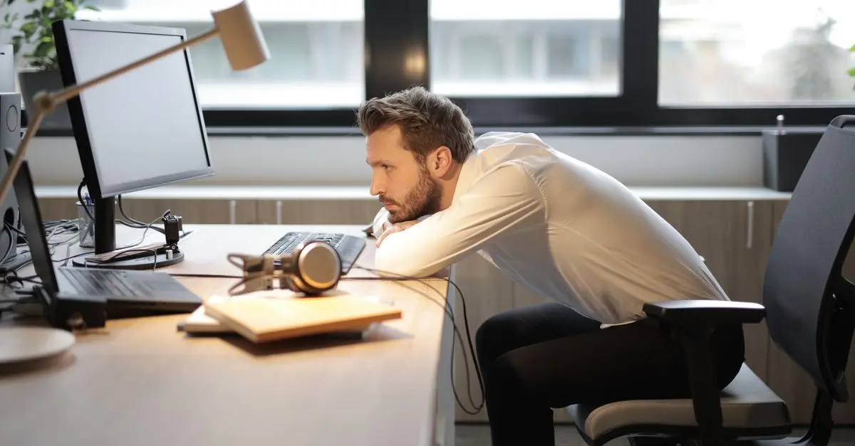 Les meilleures pratiques pour une ergonomie au bureau réussie