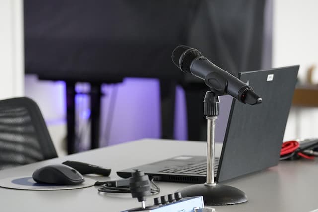 Les bases de l'ergonomie au travail pour votre bien-être